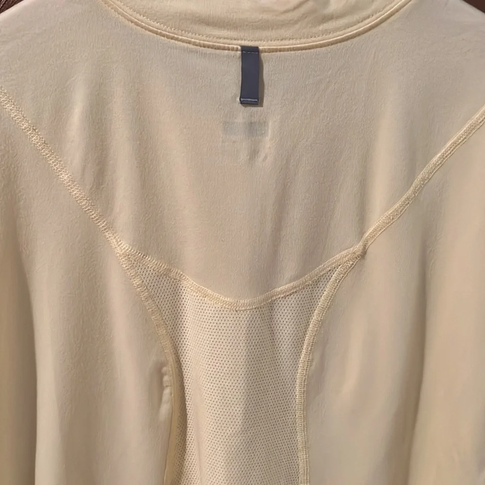 Nike top - Picture 5 of 6